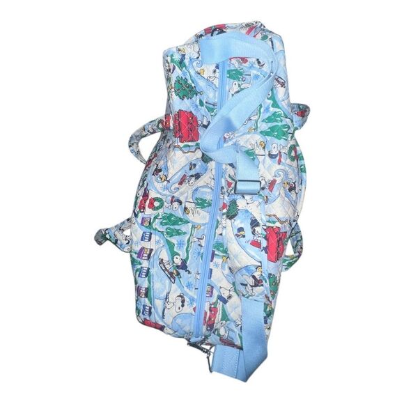 Vera Bradley Ski Slope Snoopy Large Travel Duffel Blue Retired Bag NWT - Picture 4 of 10
